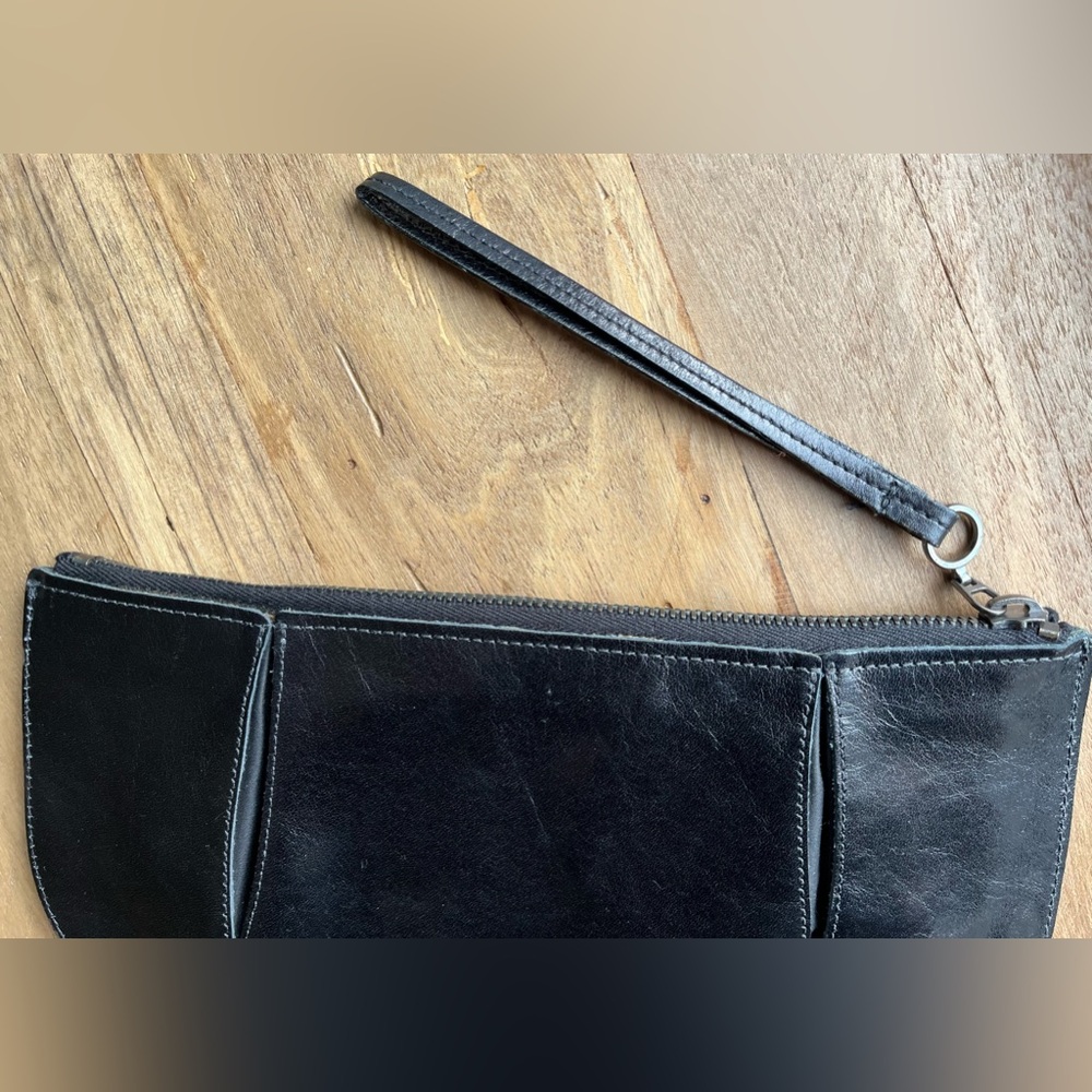 PLY New York Black Leather Clutch Wristlet - Picture 5 of 9